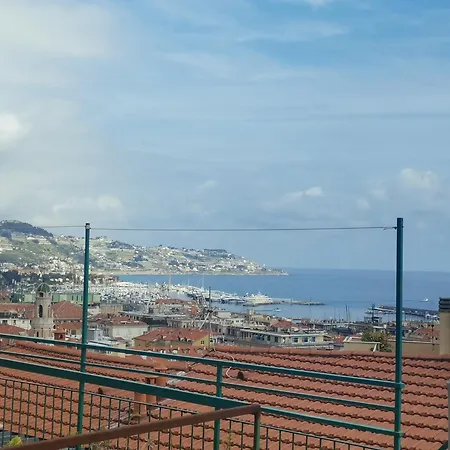 Attico Con Spettacolare Vista Mare * Sanremo